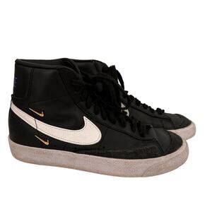 Nike Women's Black & White Blazer Mid '77 LX Sneakers Size 6